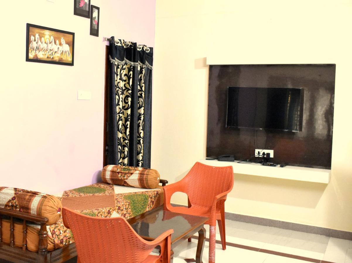 Sannidhi Service Apartments Tirupati Dış mekan fotoğraf