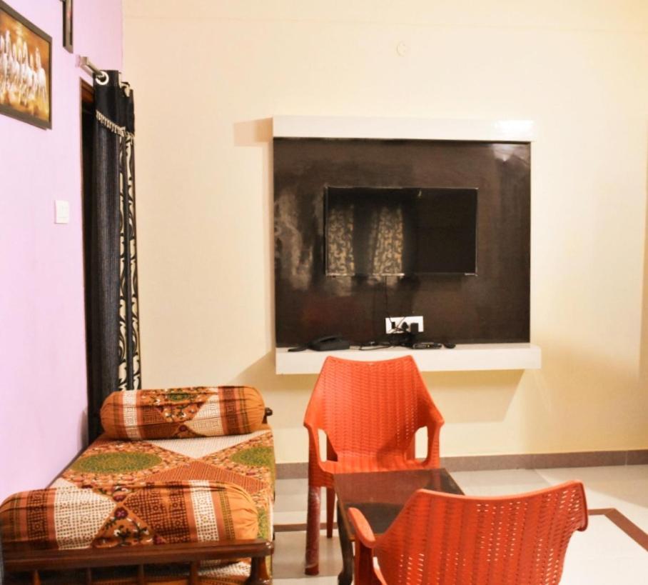 Sannidhi Service Apartments Tirupati Dış mekan fotoğraf